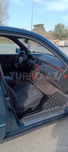 Mercedes E 200 1998, 400,000 km - 2.0 л - Sumqayıt