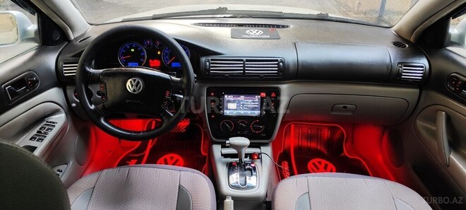 Volkswagen Passat 2003, 290,000 km - 1.8 l - Bakı