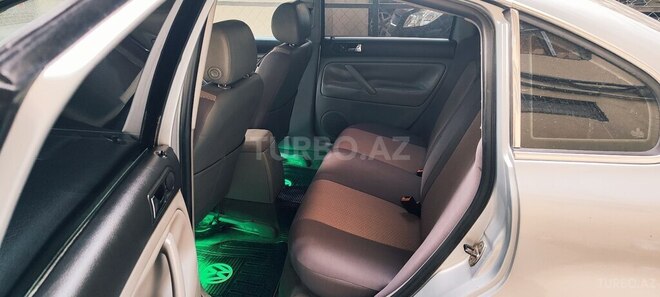 Volkswagen Passat 2003, 290,000 km - 1.8 l - Bakı