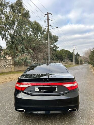 Hyundai Grandeur 2015, 147,000 km - 2.2 л - Bakı