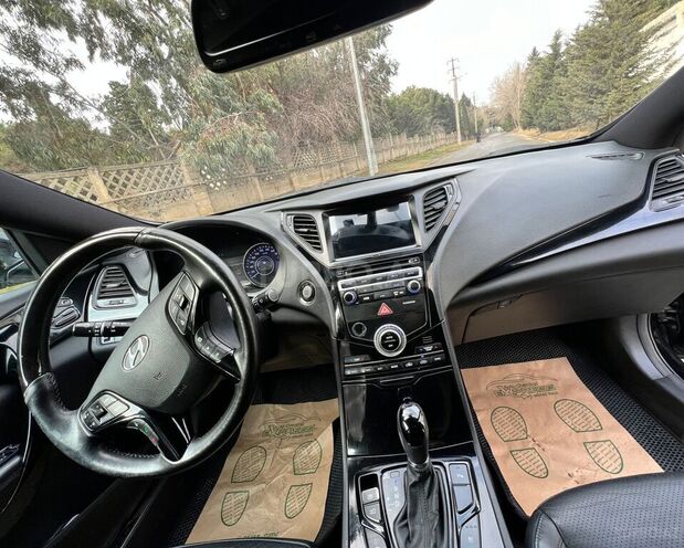 Hyundai Grandeur 2015, 147,000 km - 2.2 л - Bakı