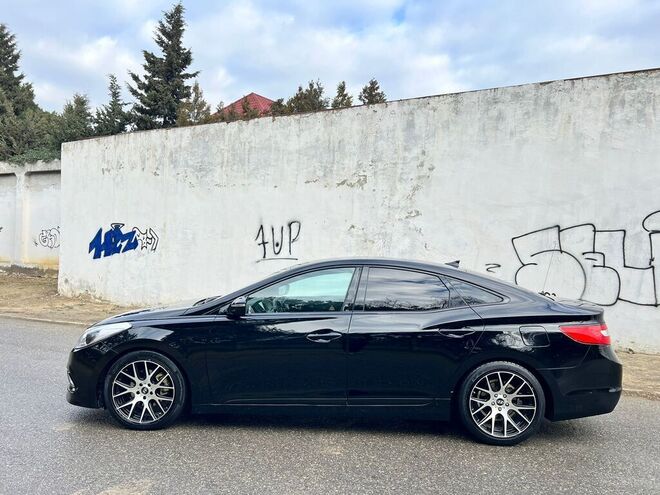 Hyundai Grandeur 2015, 147,000 km - 2.2 л - Bakı