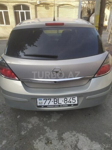 Opel Astra 2007, 203,000 km - 1.4 л - Şəki