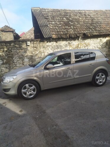 Opel Astra 2007, 203,000 km - 1.4 л - Şəki