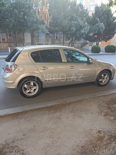 Opel Astra 2007, 203,000 km - 1.4 л - Şəki