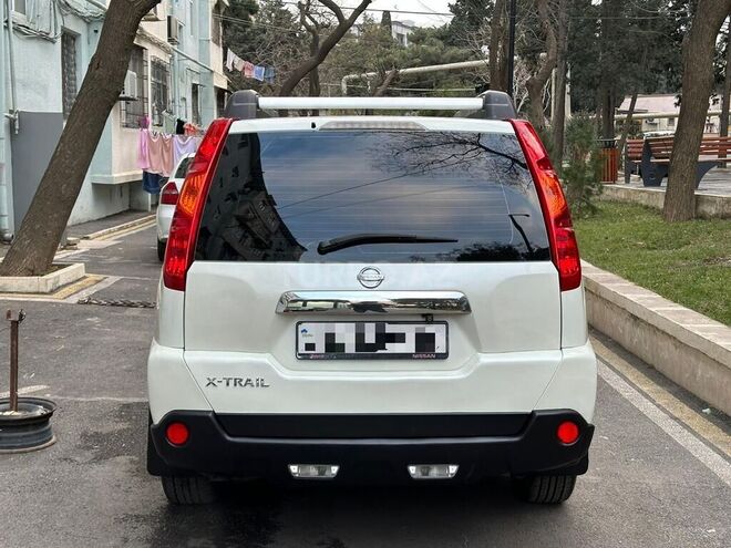 Nissan X-Trail 2010, 220,000 km - 2.5 l - Bakı