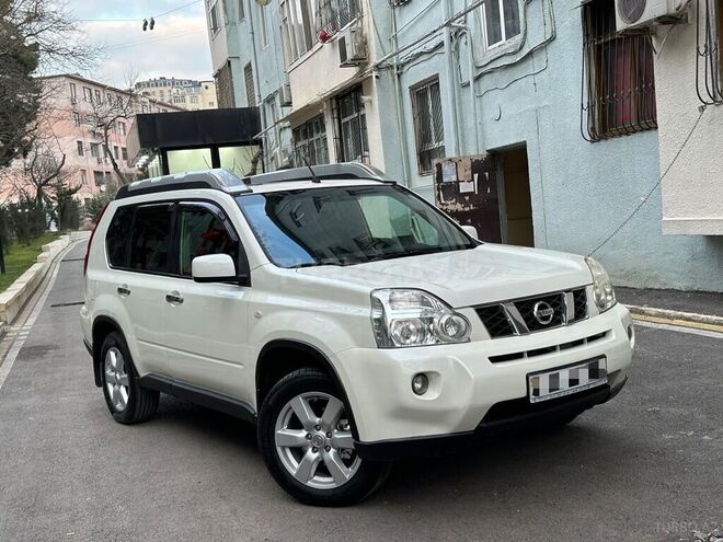Nissan X-Trail 2010, 220,000 km - 2.5 l - Bakı