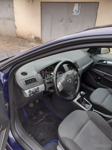 Opel Astra 2006, 250,000 km - 1.4 l - Gəncə