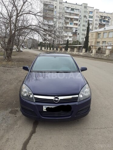 Opel Astra 2006, 250,000 km - 1.4 l - Gəncə