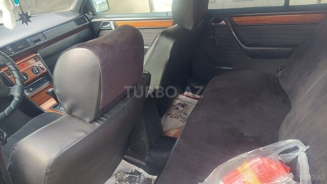 Mercedes E 200 1993, 253,614 km - 2.0 l - Şirvan