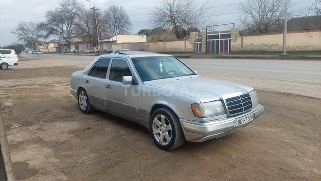 Mercedes E 200 1993, 253,614 km - 2.0 l - Şirvan