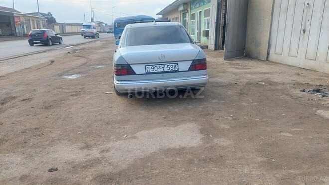 Mercedes E 200 1993, 253,614 km - 2.0 l - Şirvan