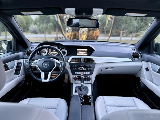Mercedes C 250 2014, 122,000 km - 1.8 л - Bakı