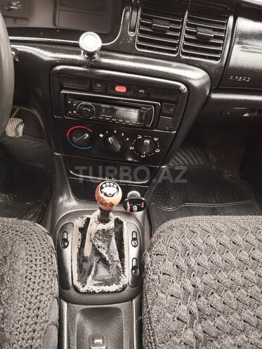 Opel Vectra 1995, 520,000 km - 1.6 л - Bakı