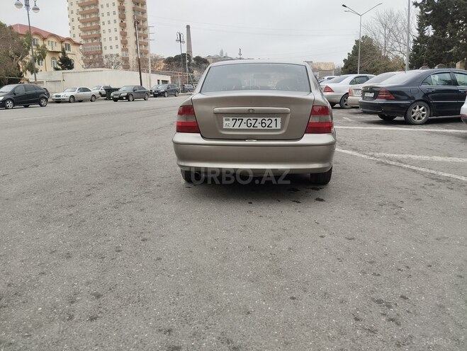 Opel Vectra 1995, 520,000 km - 1.6 л - Bakı