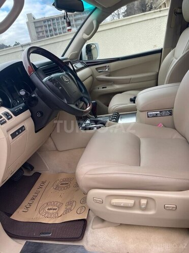 Lexus LX 570 2008, 200,000 km - 5.7 л - Bakı
