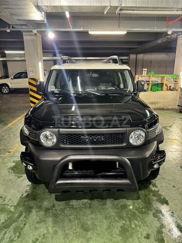 Toyota FJ Cruiser 2013, 115,000 km - 4.0 л - Bakı