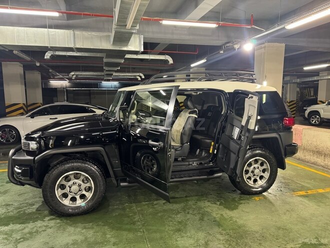 Toyota FJ Cruiser 2013, 115,000 km - 4.0 л - Bakı