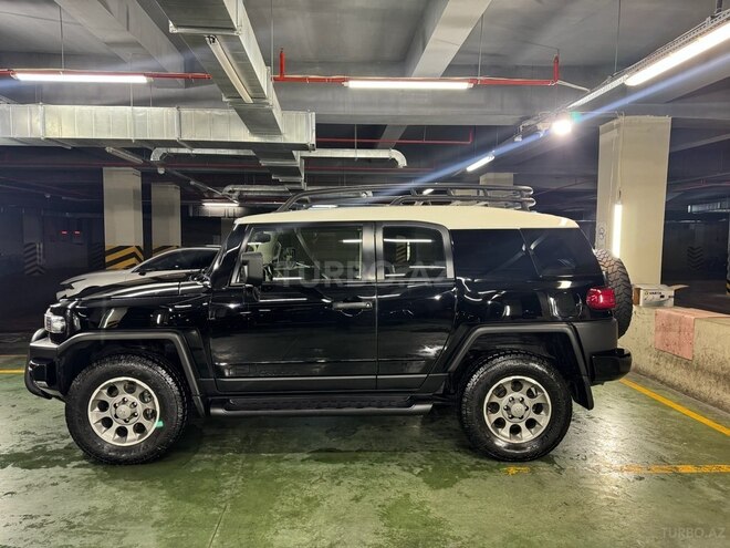 Toyota FJ Cruiser 2013, 115,000 km - 4.0 л - Bakı