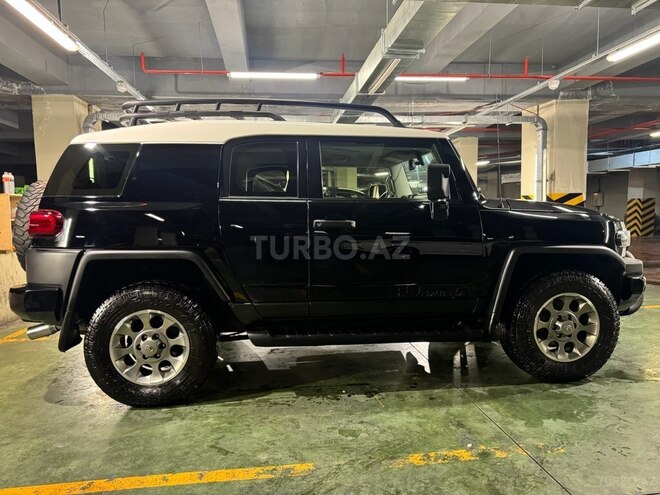 Toyota FJ Cruiser 2013, 115,000 km - 4.0 л - Bakı