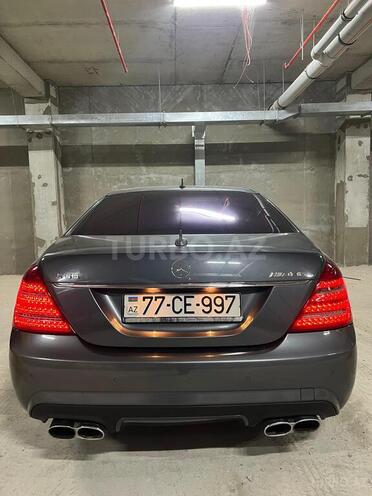 Mercedes S 550