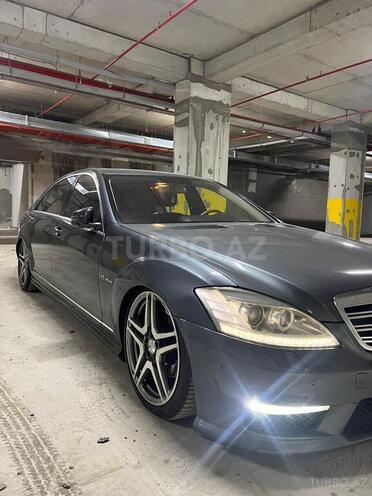 Mercedes S 550