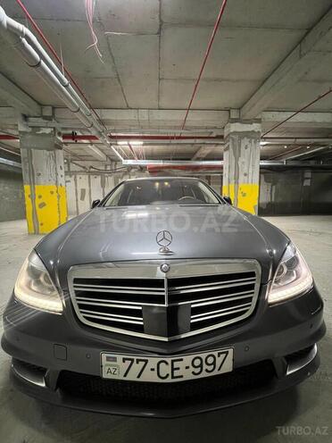 Mercedes S 550