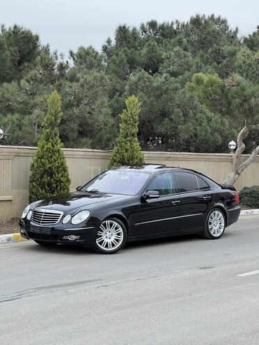 Mercedes E 320 2003, 286,000 km - 3.2 l - Bakı