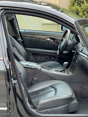 Mercedes E 320 2003, 286,000 km - 3.2 l - Bakı