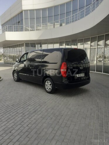 Hyundai H-1 2010, 400,000 km - 2.5 л - Bakı
