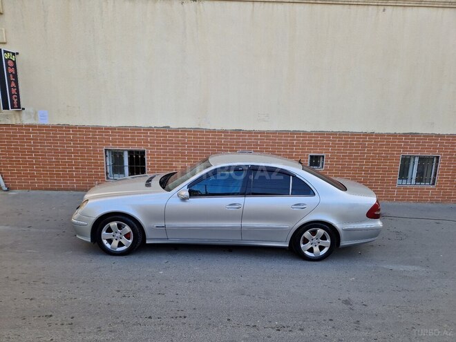 Mercedes E 220 2004, 365,000 km - 2.2 л - Bakı