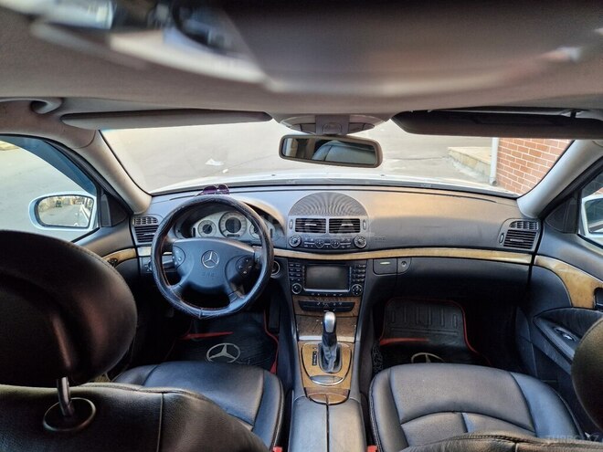 Mercedes E 220 2004, 365,000 km - 2.2 л - Bakı
