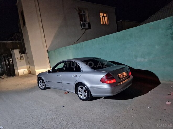 Mercedes E 220 2004, 365,000 km - 2.2 л - Bakı