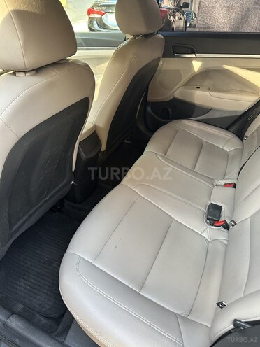 Hyundai Elantra 2019, 97,127 km - 2.0 l - Bakı