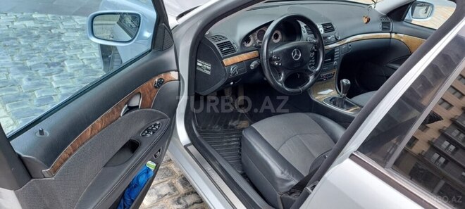 Mercedes E 220 2008, 382,000 km - 2.2 l - Bakı