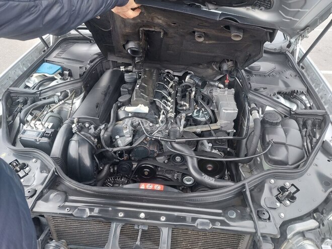 Mercedes E 220 2008, 382,000 km - 2.2 l - Bakı