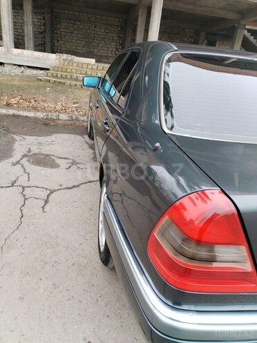 Mercedes C 220 1995, 384,000 km - 2.2 l - Gəncə