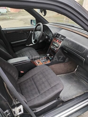 Mercedes C 220 1995, 384,000 km - 2.2 l - Gəncə