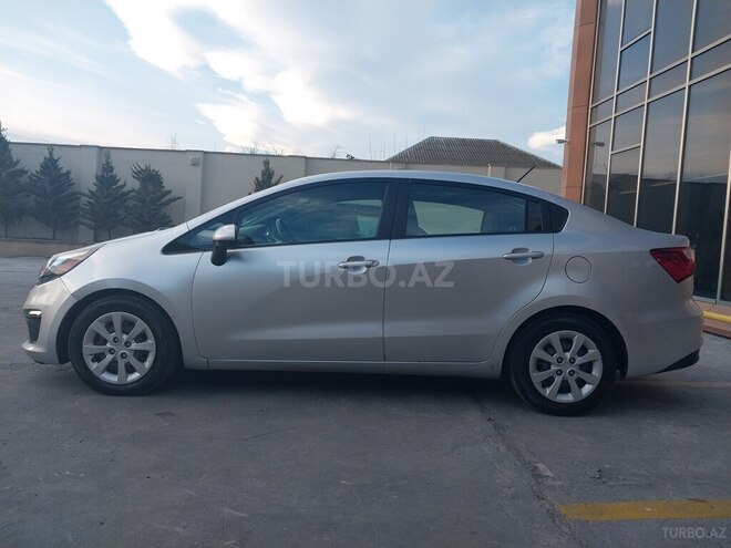 Kia Rio 2015, 130,000 km - 1.6 л - Bakı