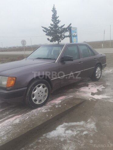 Mercedes E 250 1992, 220,000 km - 2.5 l - Biləsuvar