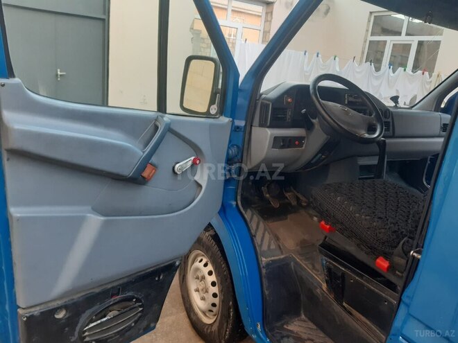 Mercedes 208 D 1995, 330,000 km - 2.3 l - Şəmkir