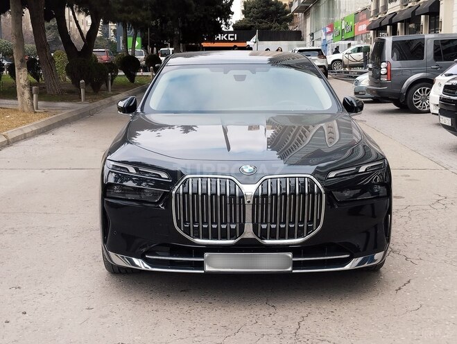BMW 740 2023, 7,300 km - 3.0 l - Bakı