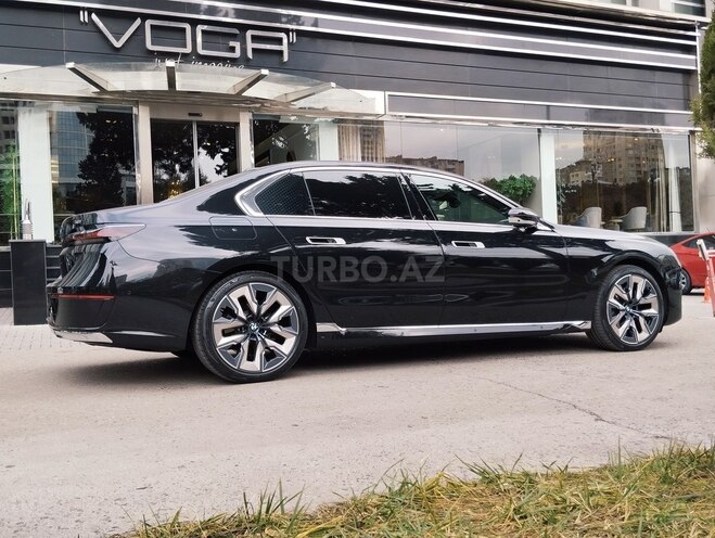 BMW 740 2023, 7,300 km - 3.0 l - Bakı