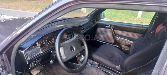 Mercedes 190 1991, 385,235 km - 2.0 l - Sumqayıt