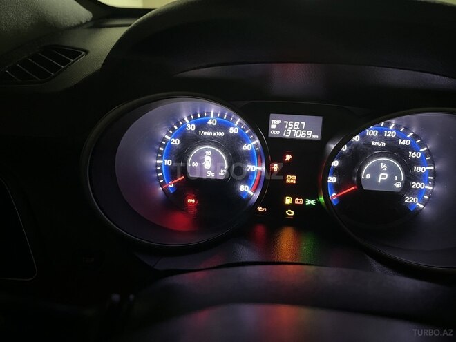 Hyundai ix35 2013, 137,069 km - 2.0 л - Bakı