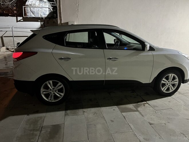 Hyundai ix35 2013, 137,069 km - 2.0 л - Bakı