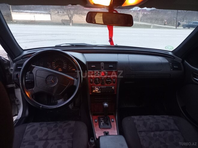 Mercedes C 240 1997, 350,000 km - 2.4 l - Xudat