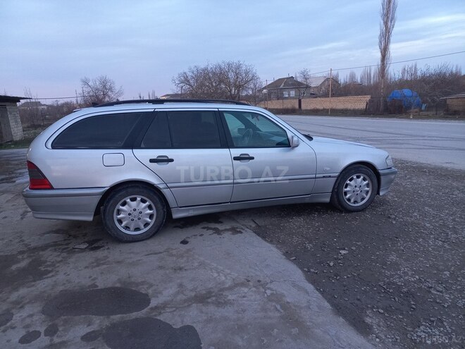 Mercedes C 240 1997, 350,000 km - 2.4 l - Xudat