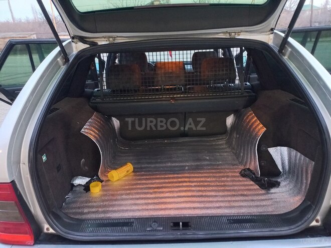 Mercedes C 240 1997, 350,000 km - 2.4 l - Xudat