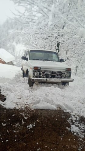 LADA (VAZ) Niva 2010, 190,000 km - 1.7 l - Lerik